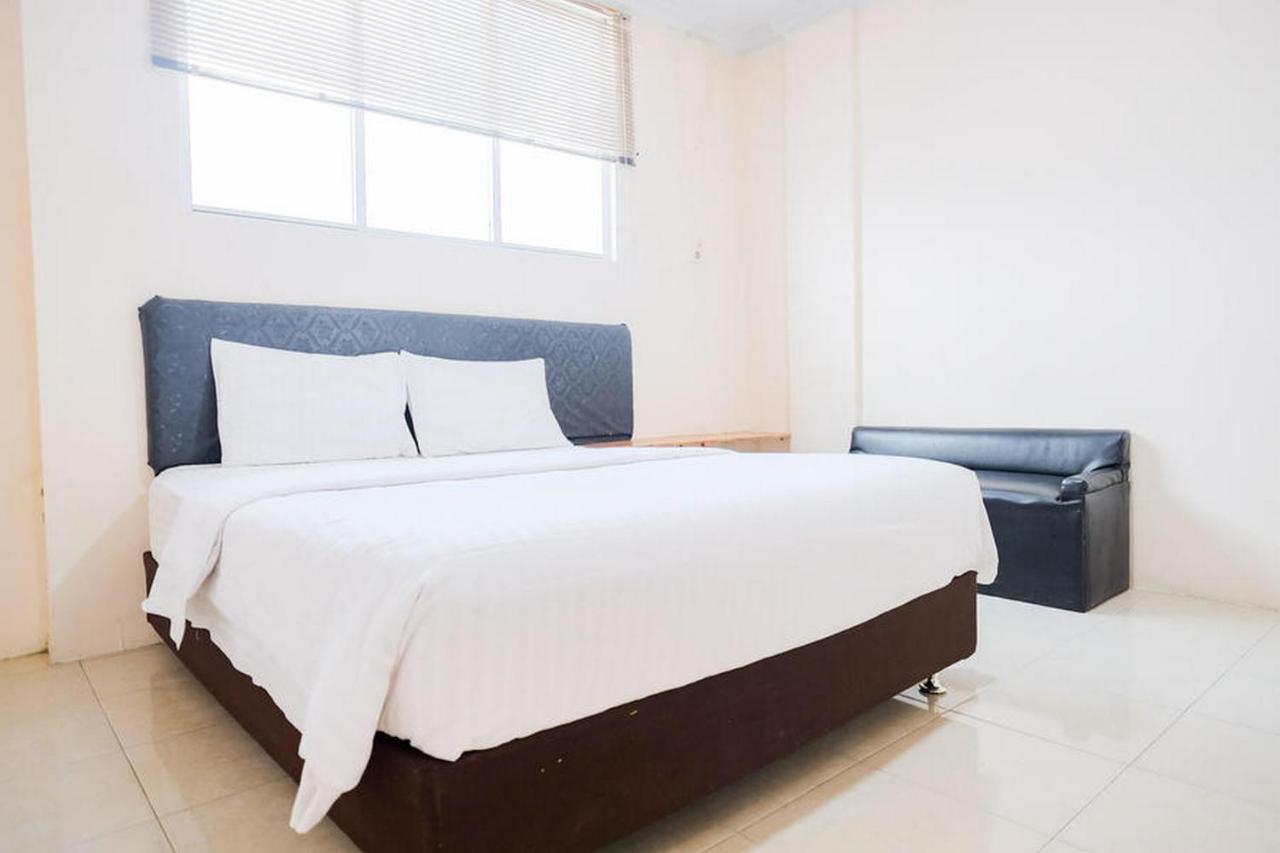 Waringin Residence Redpartner Medan Ngoại thất bức ảnh